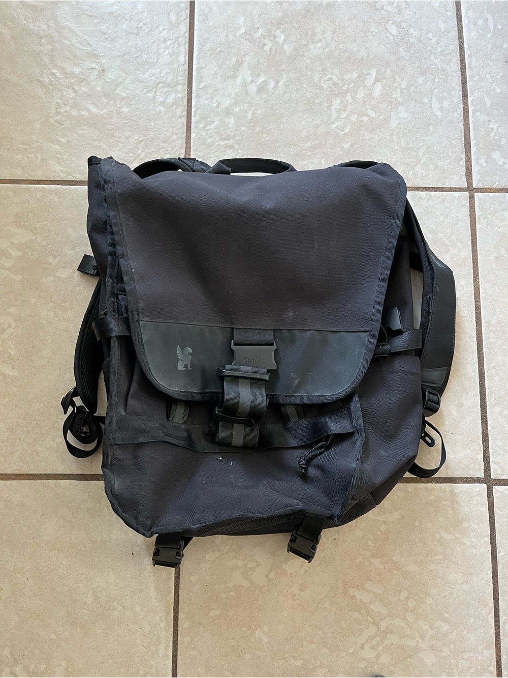 Chrome Industries Warsaw Med.